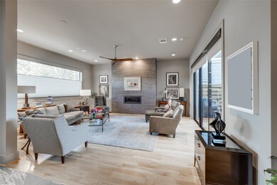 1613 Fairview St, Houston, TX 77006 - photo 5