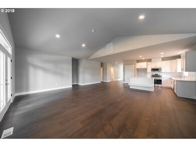 980 SW 14th Cir, Troutdale, OR 97060 - photo 6