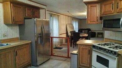 101 Clayton Dr, West Springfield, MA 01089 - photo 7