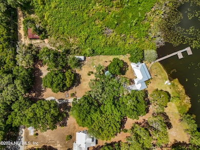 505 Tropic Ave, Interlachen, FL