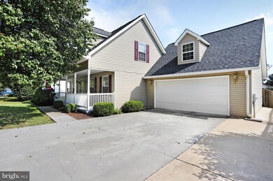 308 W Cedarmeade Ave, Winchester, VA 22601 - photo 2