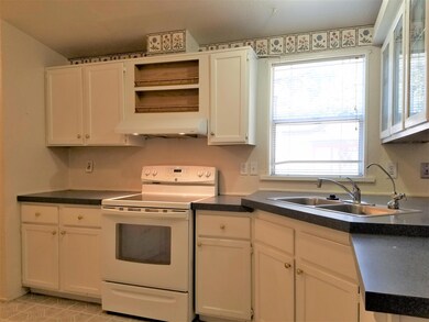 583 - kitchen 3
