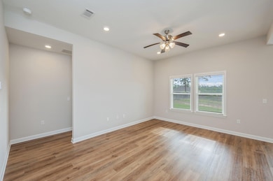 6-web-or-mls-3942-painter-branch-rd