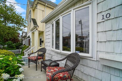 Front of House 4