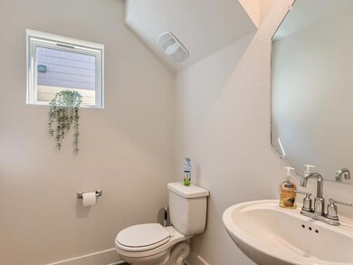 7103 Terrazzo Cottage Ln unit 33, Austin, TX 78744 - photo 6