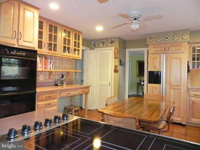 1938 Ruxton Rd, Towson, MD 21204 - photo 6