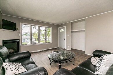 1614 14th Ave SW, Cedar Rapids, IA 52404 - photo 7