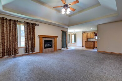 795 E Roubidoux St, Nixa, MO 65714 - photo 5