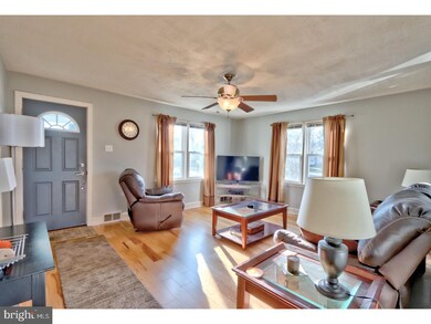 527 Bell Rd, Mount Ephraim, NJ 08059 - photo 5