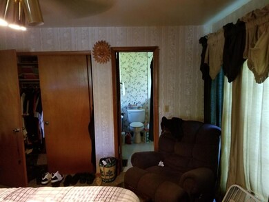 2741masterbedroombath