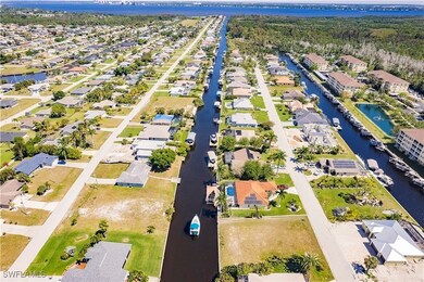2005 Ottersrest Ln, Cape Coral, FL 33990 - photo 2