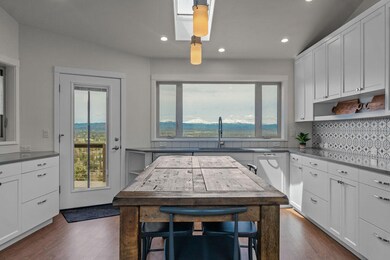 2440 NW Williams Loop, Redmond, OR 97756 - photo 5