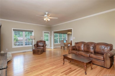 205 Knox St, Statesville, NC 28677 - photo 5