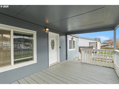 201 Heavenly Ct, Sutherlin, OR 97479 - photo 4