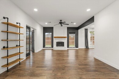 6501 Springmeadow Ln, Rowlett, TX 75089 - photo 4