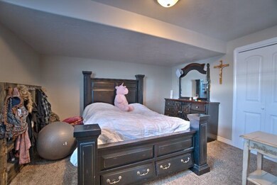422 W 270 N, Blackfoot, ID 83221 - photo 2