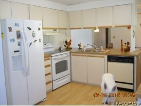 2334 N McGee Dr, Hernando, FL 34442 - photo 2