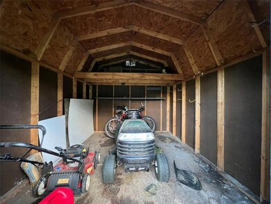 4402 E 16th St, Indianapolis, IN 46201 - photo 7