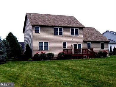 304 Martina Dr, Chambersburg, PA 17201 - photo 2