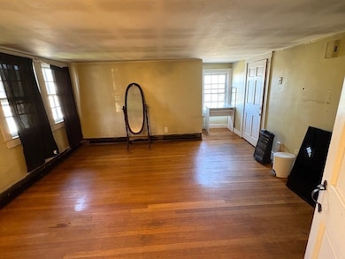 264 W Main St, North Kingstown, RI 02852 - photo 4