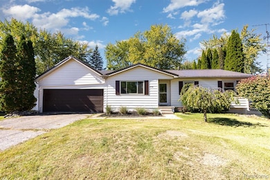 14108 North Rd, Fenton, MI 48430 - photo 3