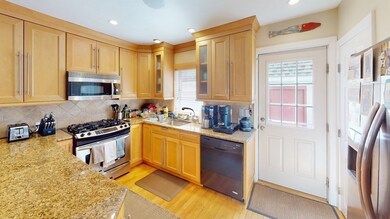 121 Tudor St unit 121, Boston, MA 02127 - photo 6