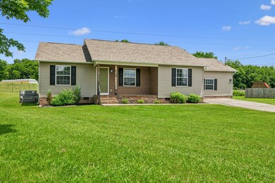 710 Krissy Ct, Columbia, TN 38401 - photo 2