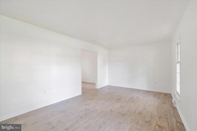 3020 Cypress Rd S, Dover, PA 17315 - photo 4