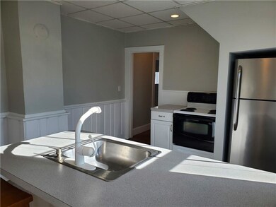 42 Weaver Ave, Newport, RI 02840 - photo 6