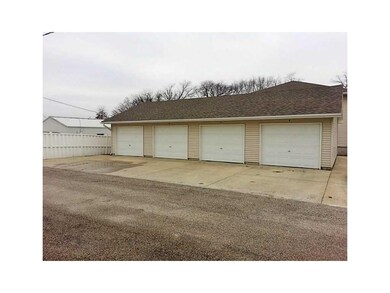 Garage.