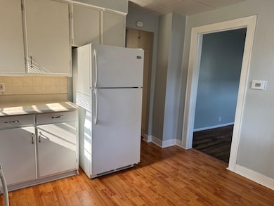 1305 Noeske St, Midland, MI 48640 - photo 5