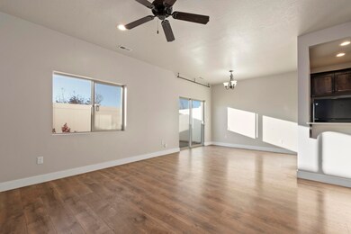 1677 N Main St #23