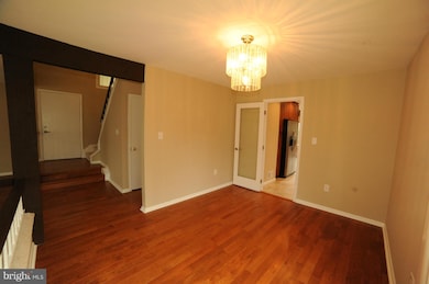 10513 Arrowood St, Fairfax, VA 22032 - photo 7