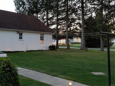 4875 Buckeye Rd, Emmaus, PA 18049 - photo 7