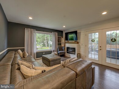 40 Edgemere Ave, Plainsboro, NJ 08536 - photo 7