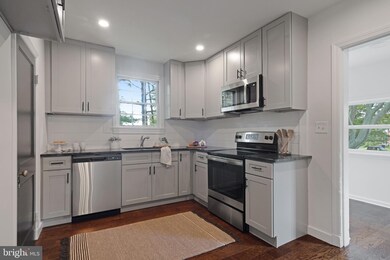 7517 Windsor Mill Rd, Windsor Mill, MD 21244 - photo 2