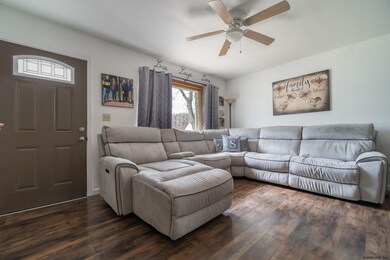 41 Mildred Ln, Latham, NY 12110 - photo 6