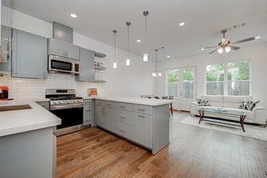 8962 Zurcher Ln, Houston, TX 77080 - photo 5