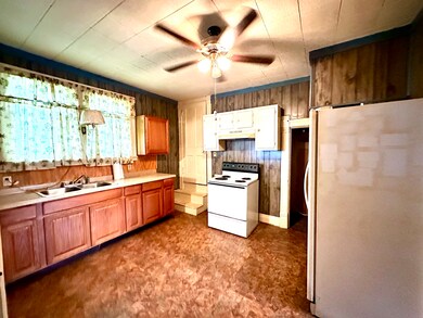 100 N Main Cross St, Wingate, IN 47994 - photo 4