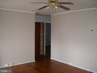 105 Dihedral Dr, Middle River, MD 21220 - photo 3