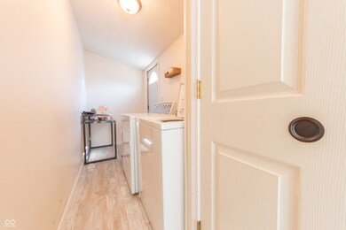 3333 Spring Valley Dr, Columbus, IN 47203 - photo 7