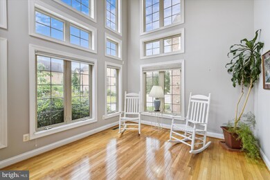 10727 Mcgregor Dr, Columbia, MD 21044 - photo 2