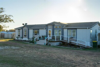 2009 Tepar Ln, Cleburne, TX 76031 - photo 3