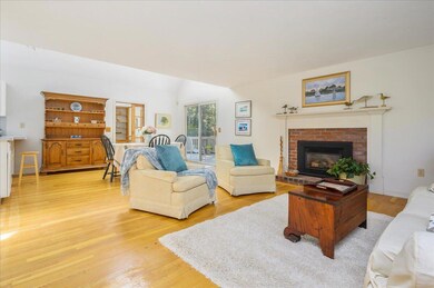 03-Living Room