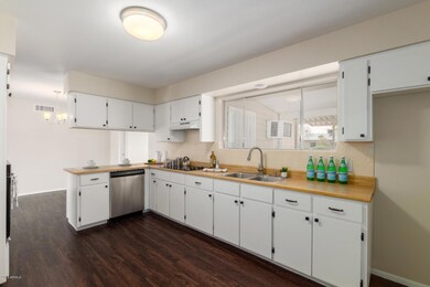 7. I. Kitchen