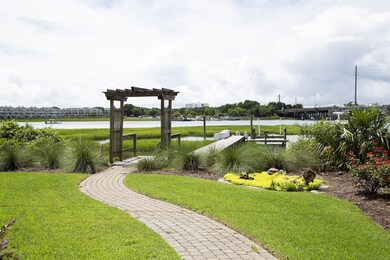 Summer Rest 215 2dock Kelli  L33A2118