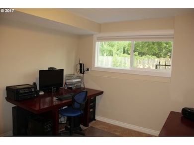 9385 SW Bradley Place, Beaverton, OR 97008 - photo 5