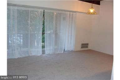7843 Enola St unit 209, McLean, VA 22102 - photo 2