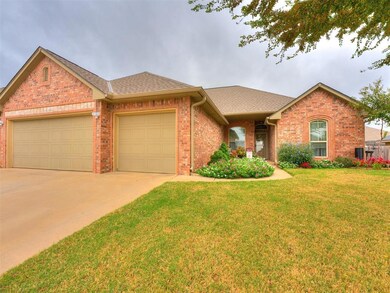 7025 Cherokee Landing, Warr Acres, OK 73132 - photo 3