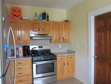 6 Bryant St unit B, Everett, MA 02149 - photo 3